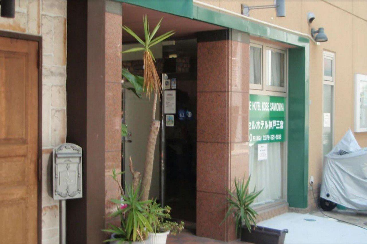 Capsule Hotel Kobe Sannomiya (Adults Only) Экстерьер фото